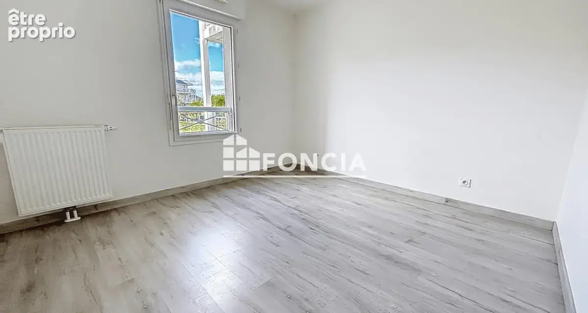 Lumineux 2 pièces avec terrasse d'angle de 18 m² et vue dégagée - photo 5