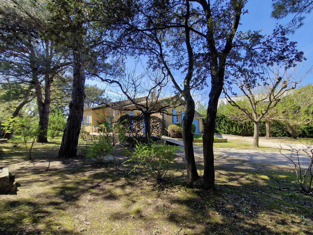Maison à ROBION