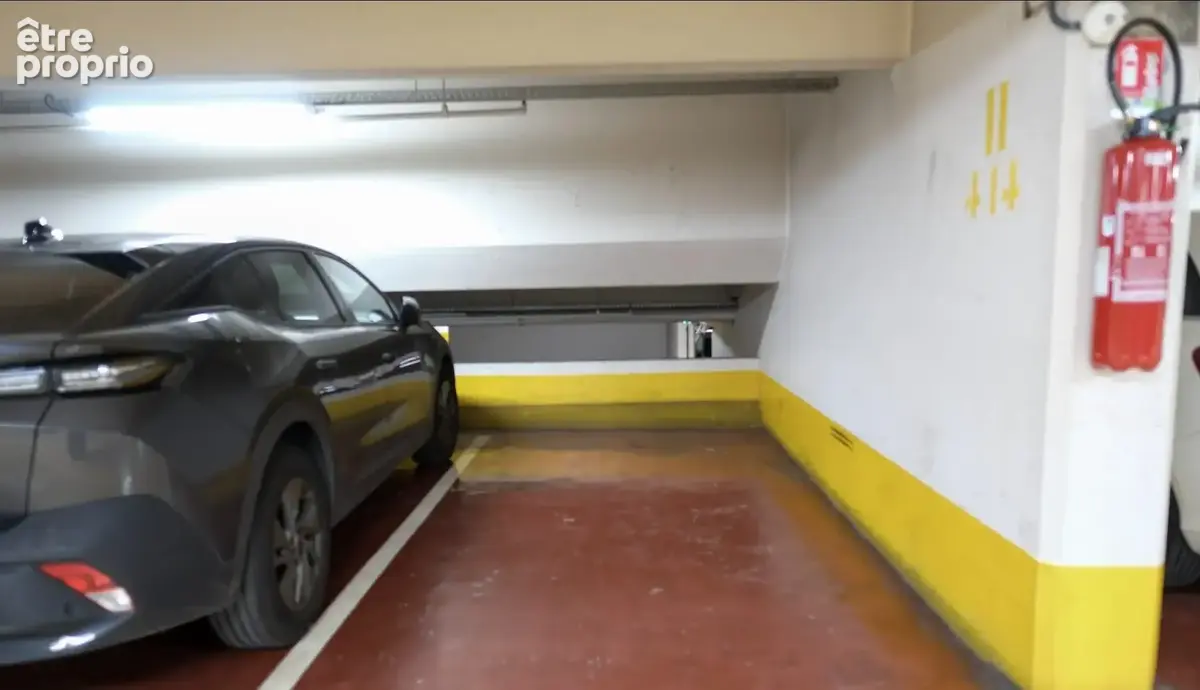 Parking à PARIS-13E