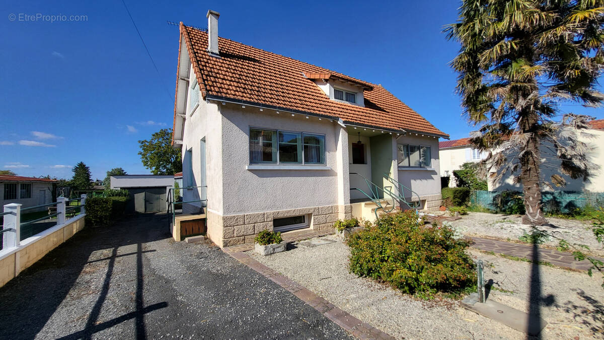 Maison à CEAUX-EN-COUHE