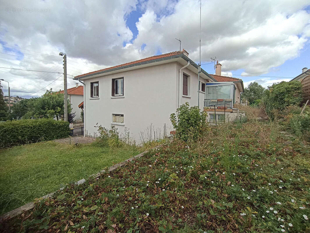 Maison 114m² et 331m² de terrain COURNON D'AUVERGNE - photo 2