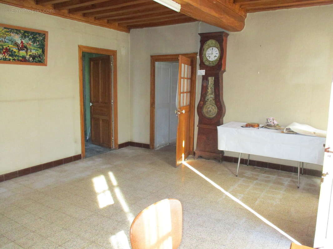 Maison à MONTREUILLON