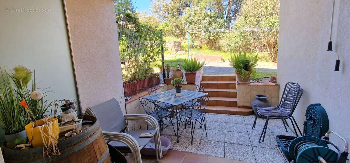 Autre à ROQUEBRUNE-SUR-ARGENS