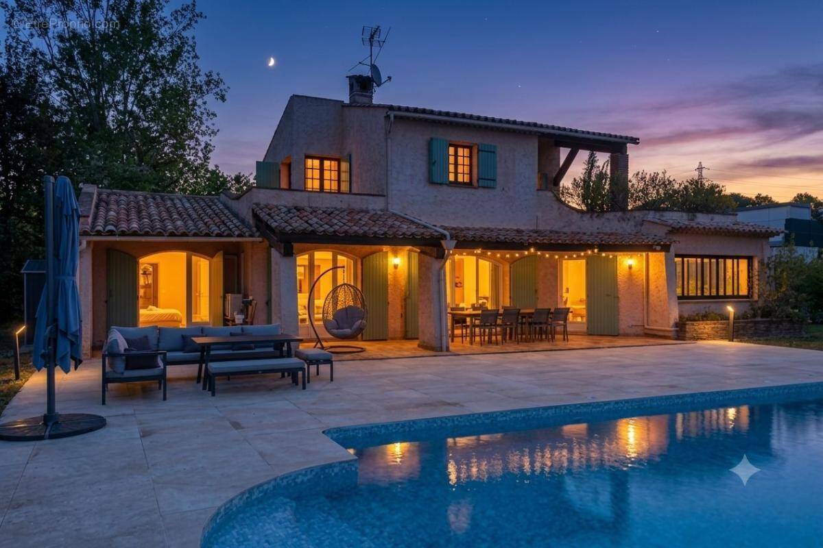 Maison à MOUGINS