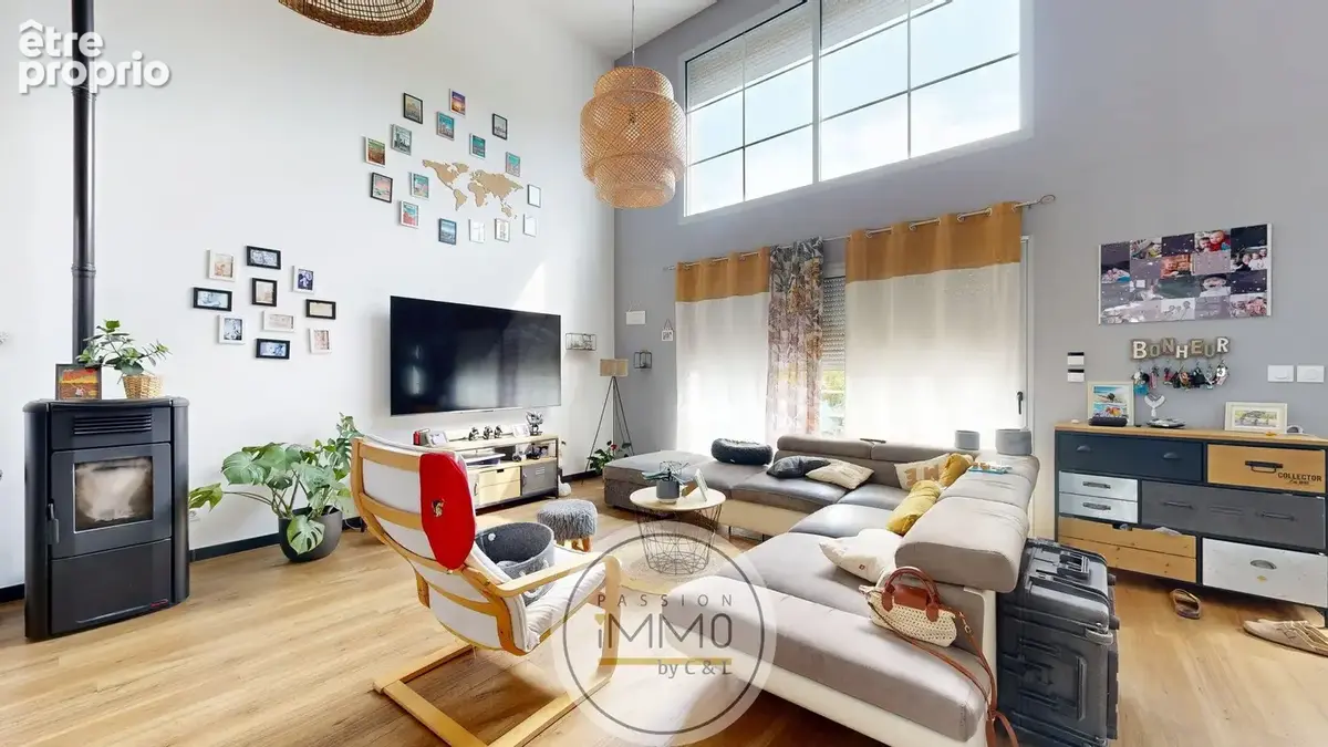 Photo Maison à Mison au prix de 325 000€