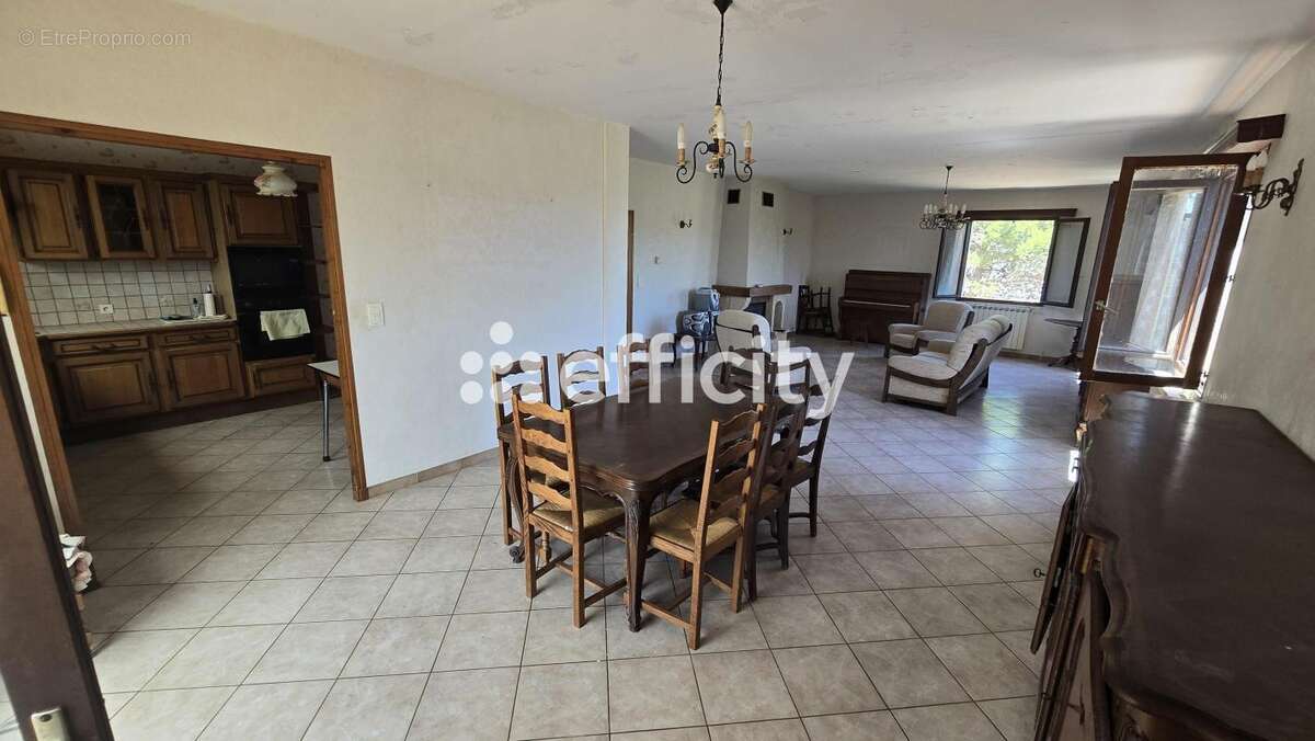 Maison 320 m² à Cessenon-Sur-Orb  - photo 6