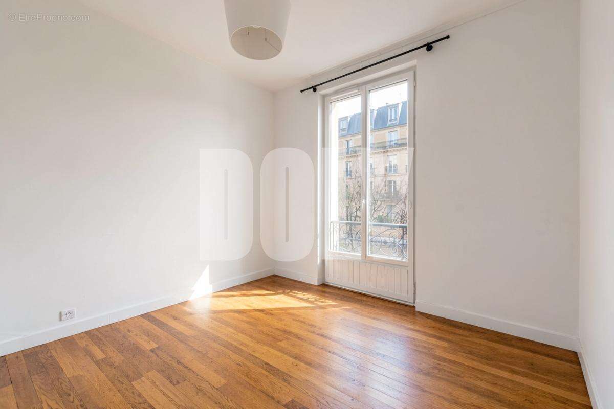 Appartement à LEVALLOIS-PERRET