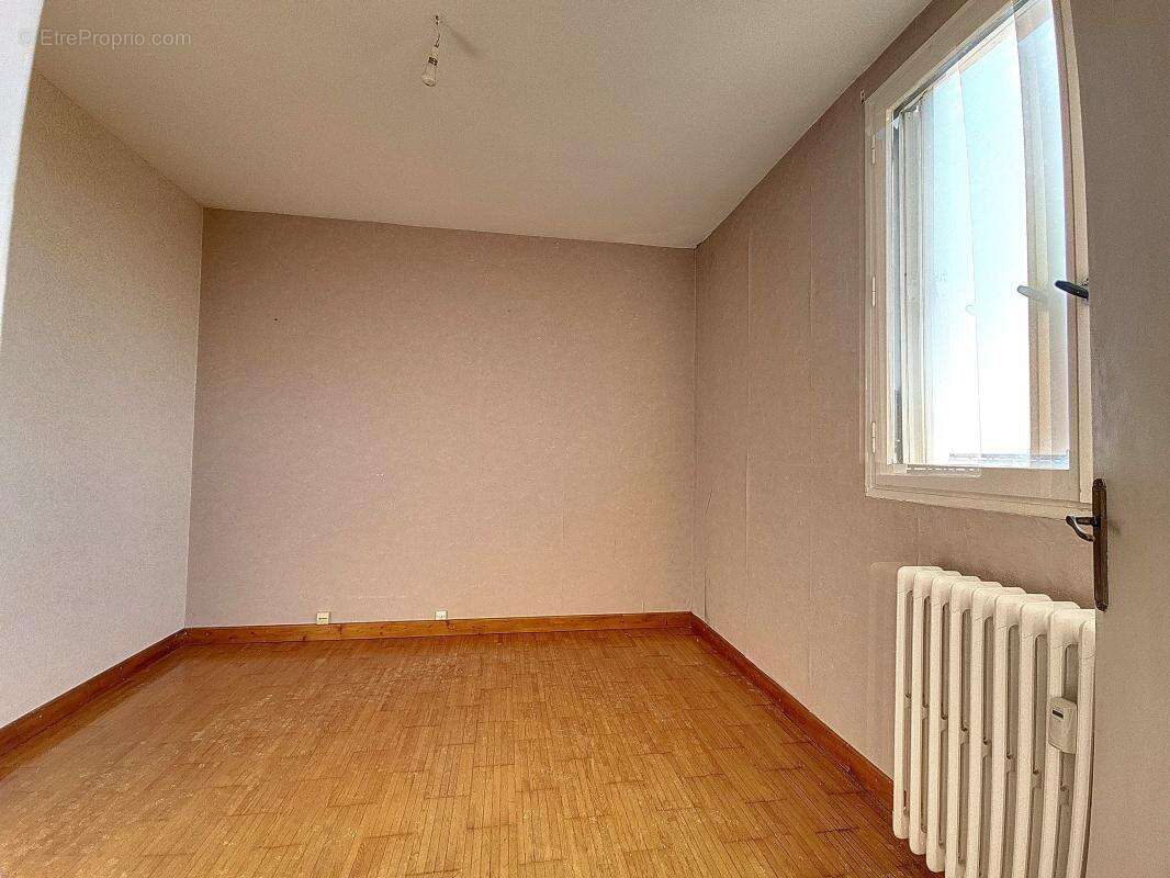 Appartement à CHENOVE