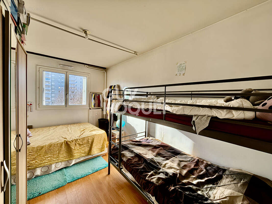 Appartement à VAULX-EN-VELIN