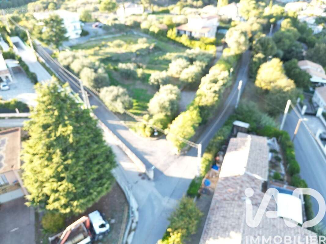 Photo 3 - Terrain à SAINT-LAURENT-DU-VAR