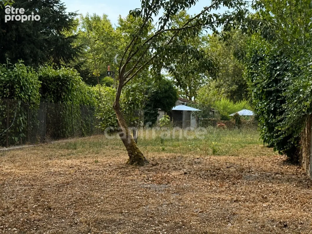 Terrain constructible viabilisé 350 m² – plein cœur de rieumes - photo 3