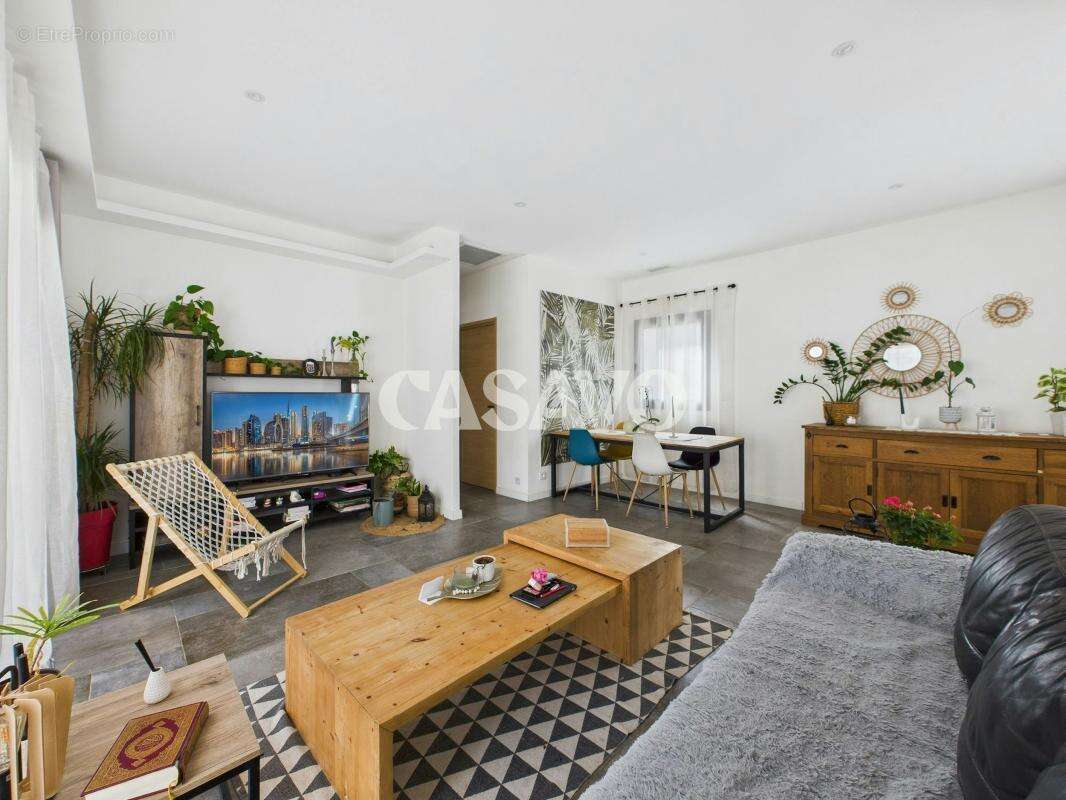 Vente Maison 5 pièces de 175m² - 83720 Trans-en-Provence - photo 10