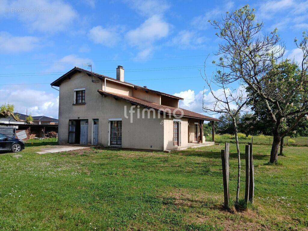 Maison à SAINT-LOUBES