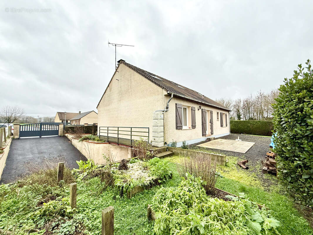 Maison à MARGNY-AUX-CERISES