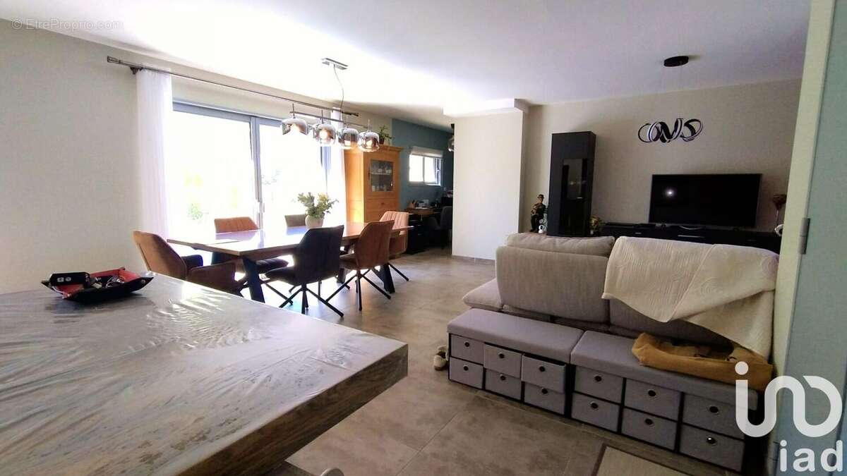 Photo 8 - Maison à SAINT-SATURNIN-LES-APT