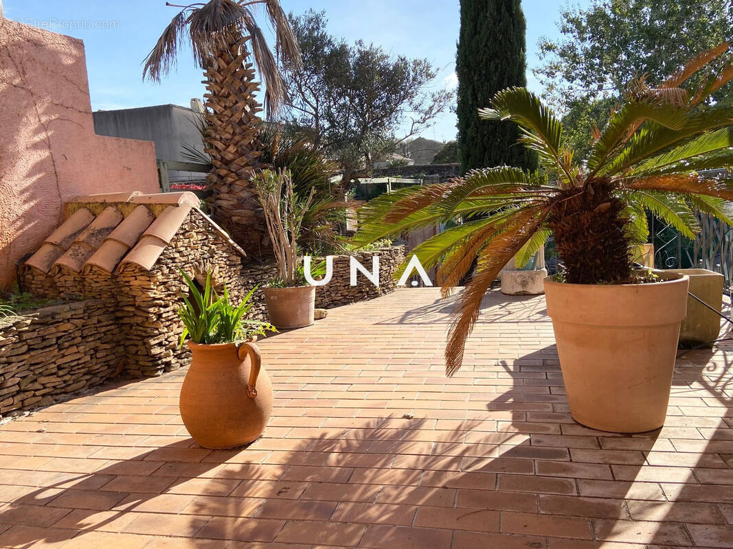 Maison à BAGNOLS-SUR-CEZE