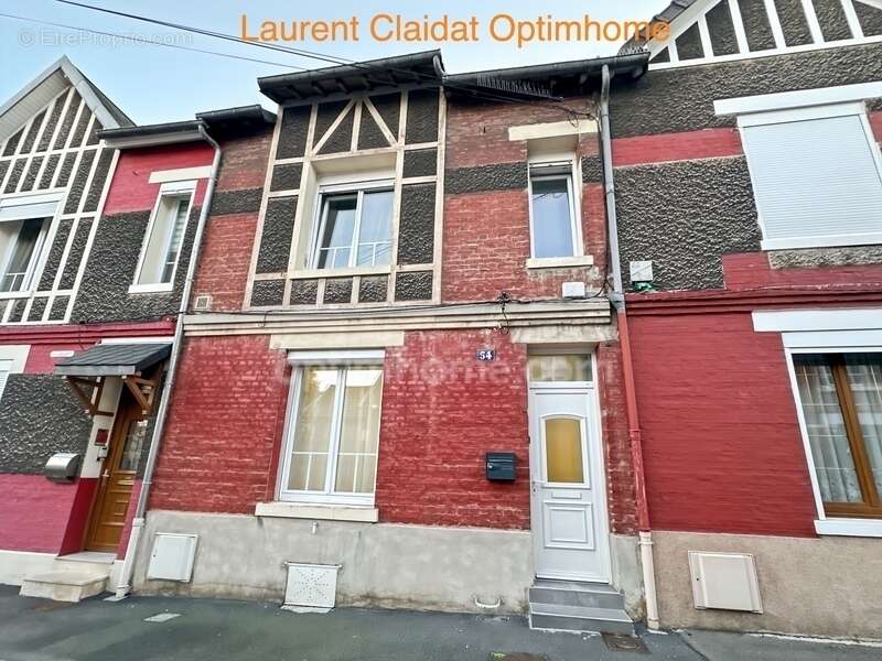 Maison à SAINT-QUENTIN