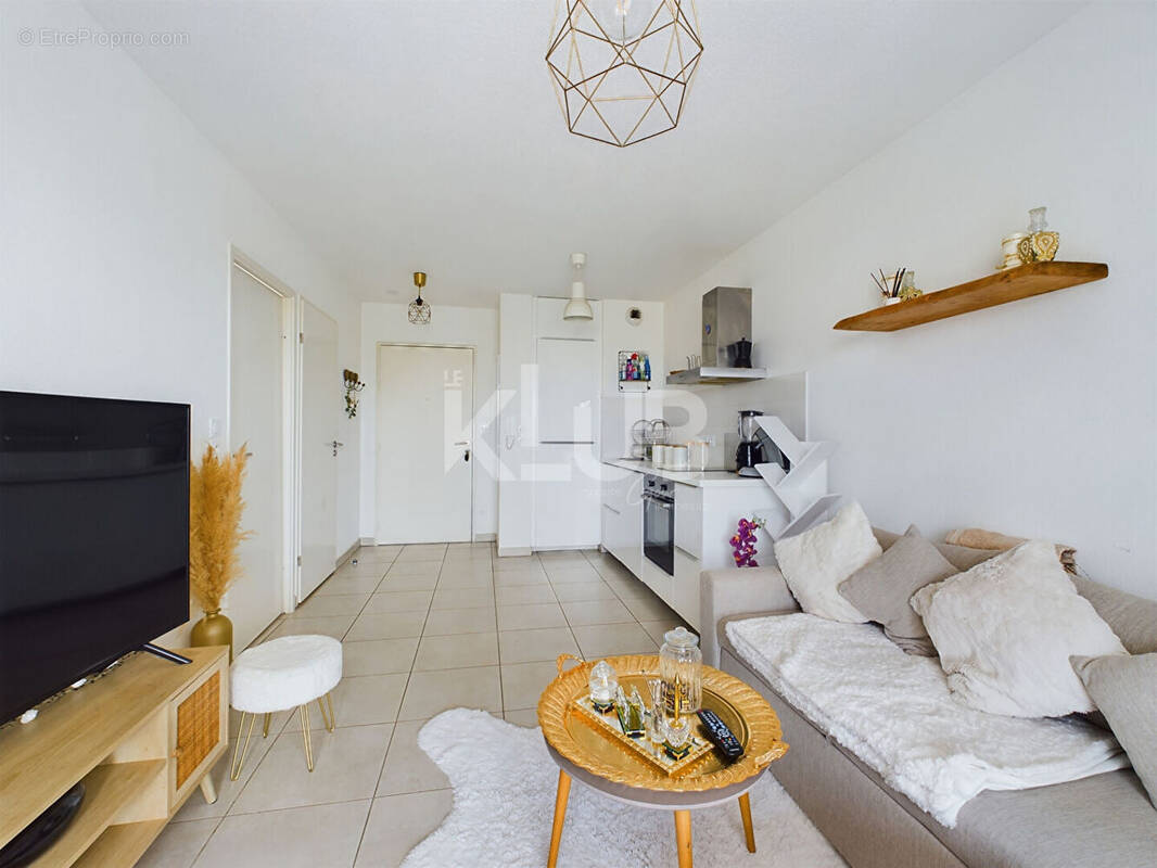 Appartement à MARSEILLE-3E