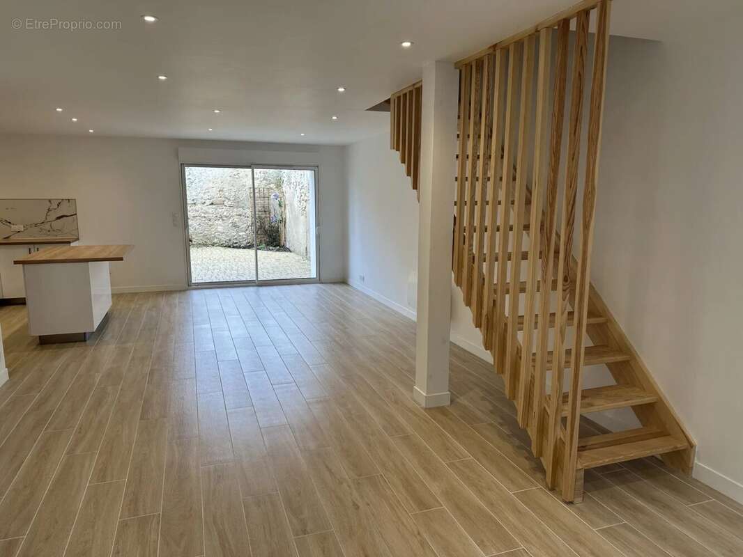 Maison à CASTELJALOUX