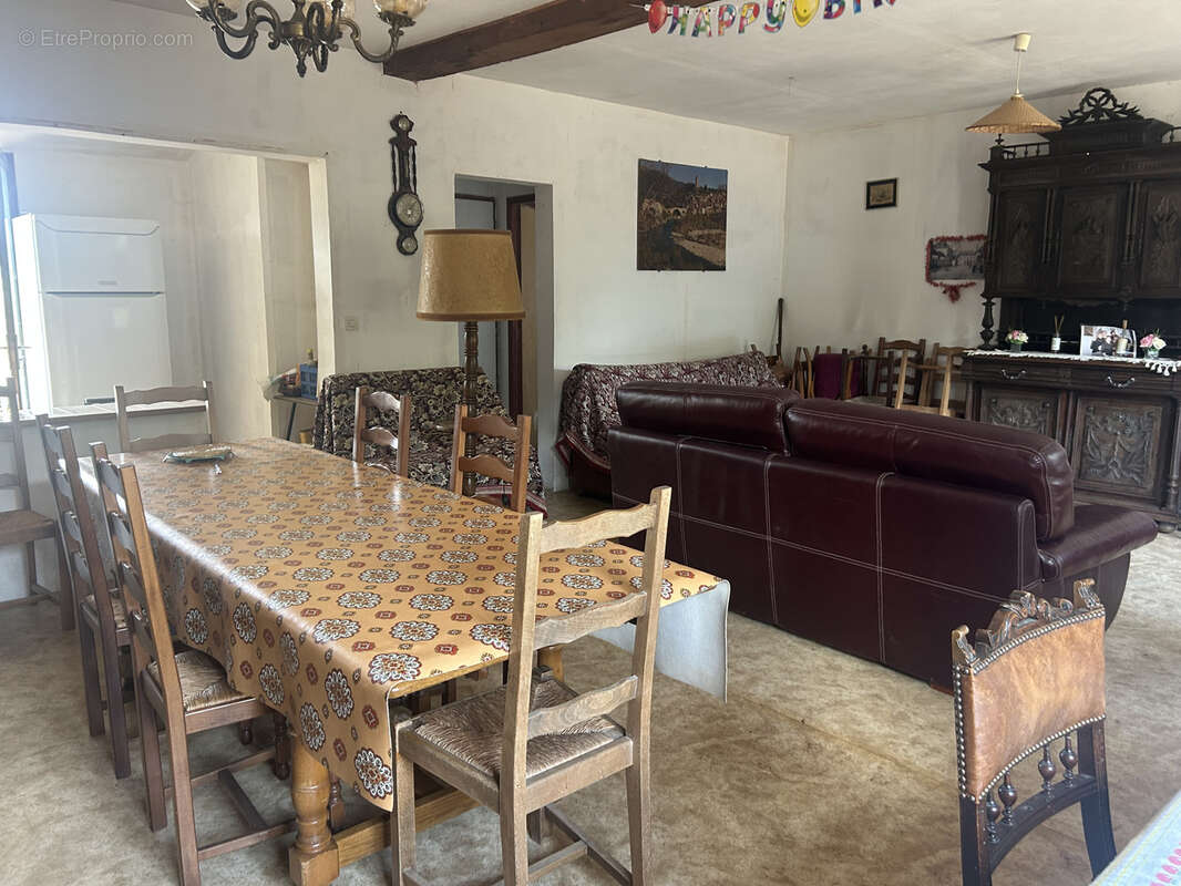 Corps de ferme  a renover, lorris, grand terrain 3400 m2, investisseur - photo 4