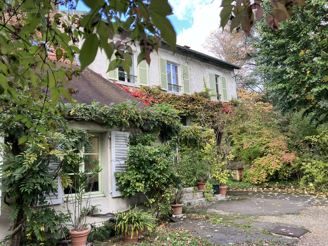 Maison à GIF-SUR-YVETTE