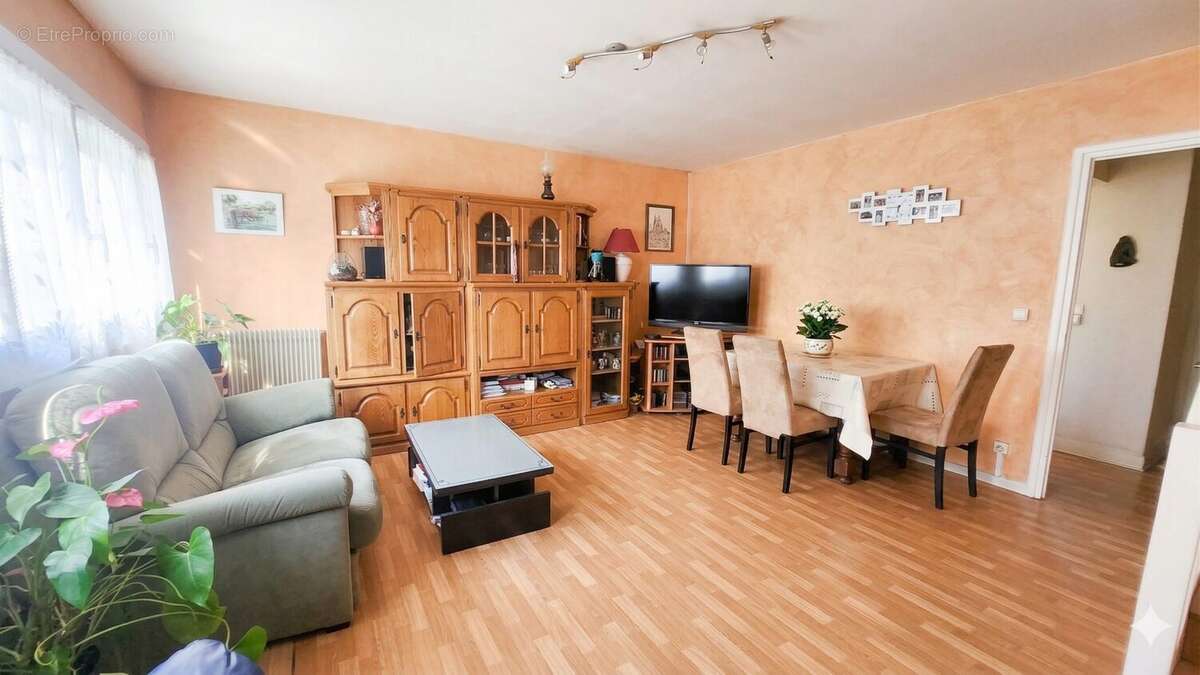 Maison à VILLEPREUX