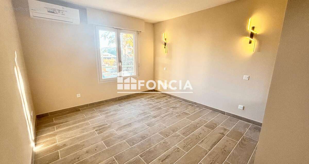 Appartement à FREJUS