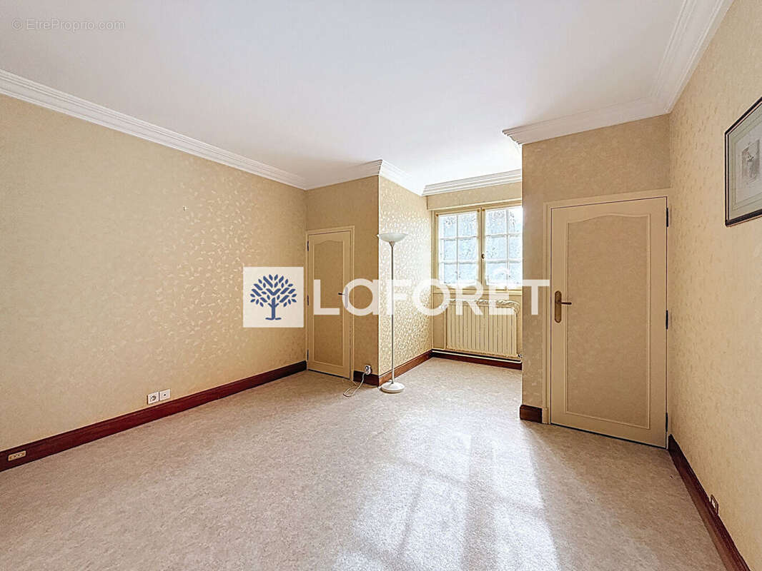 Maison à VERNEUIL-SUR-SEINE