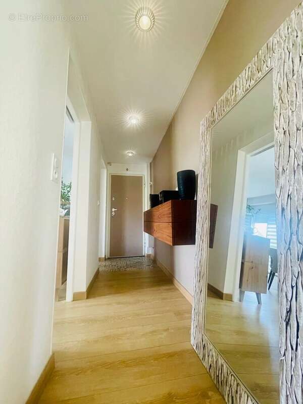 Appartement à ROQUEBRUNE-CAP-MARTIN