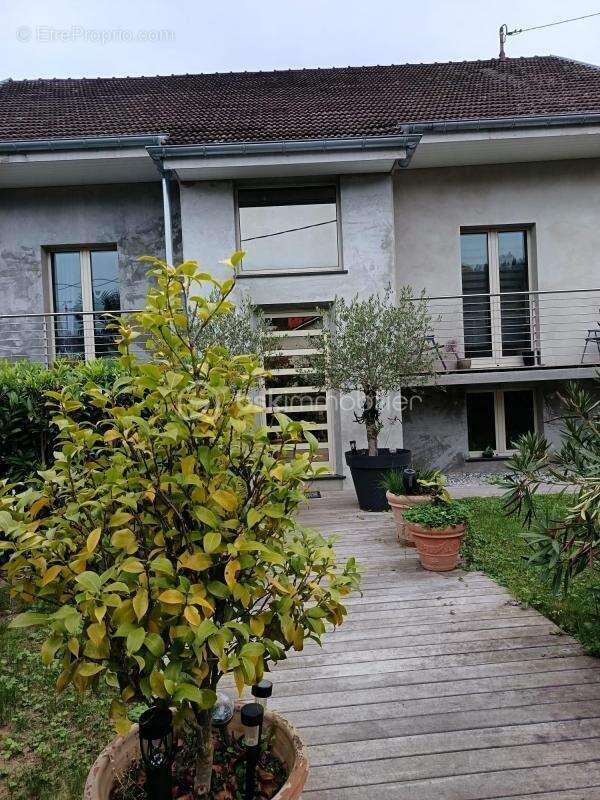 Maison à BONNEVILLE