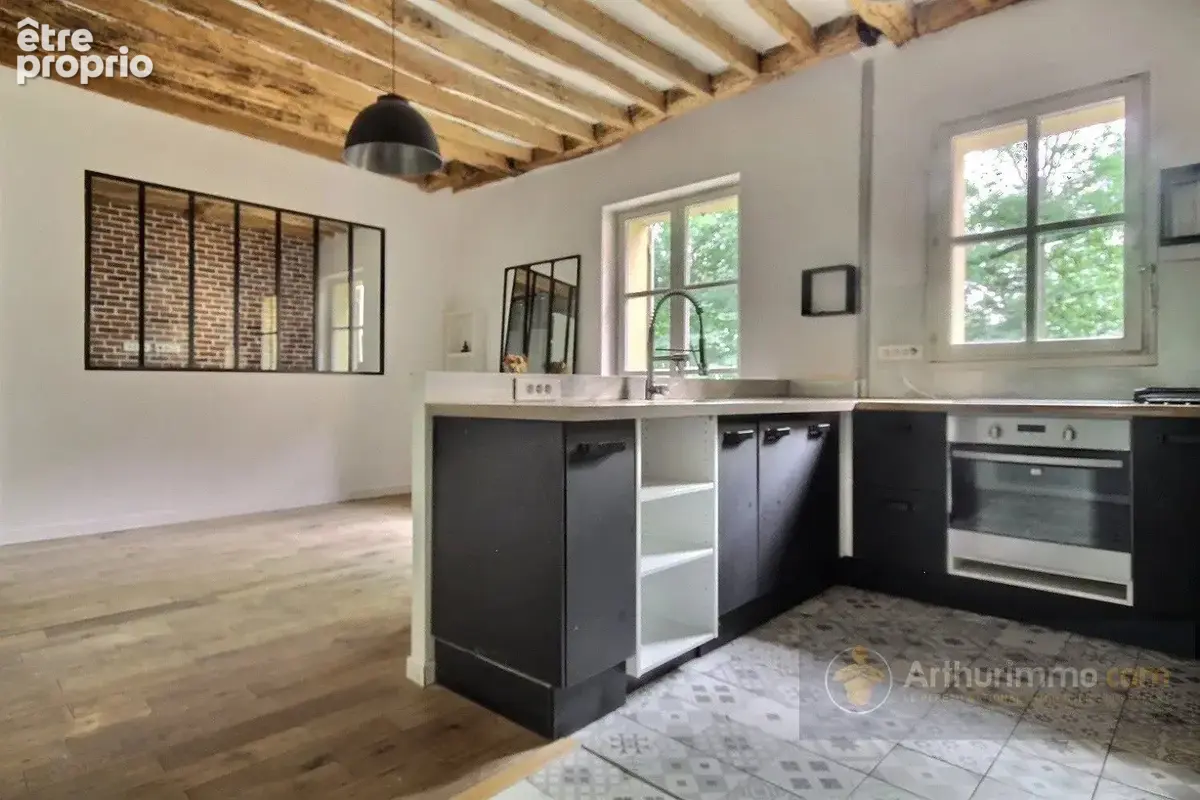Appartement à CHARENTON-LE-PONT