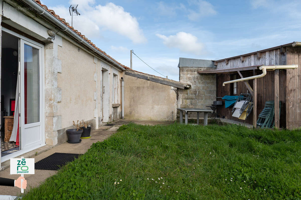 Maison à LAIROUX