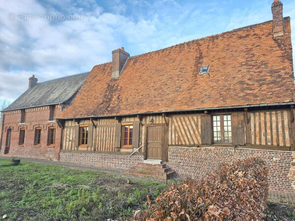 Maison à NEUFCHATEL-EN-BRAY