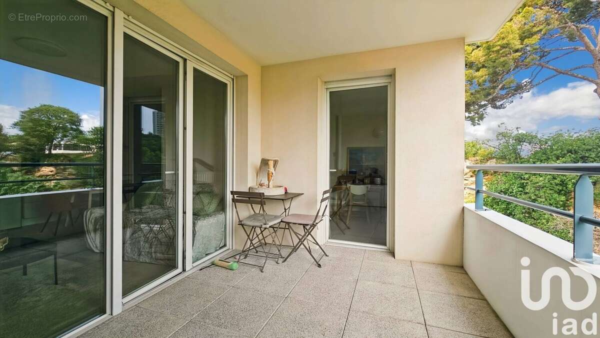 Photo 2 - Appartement à MARSEILLE-12E