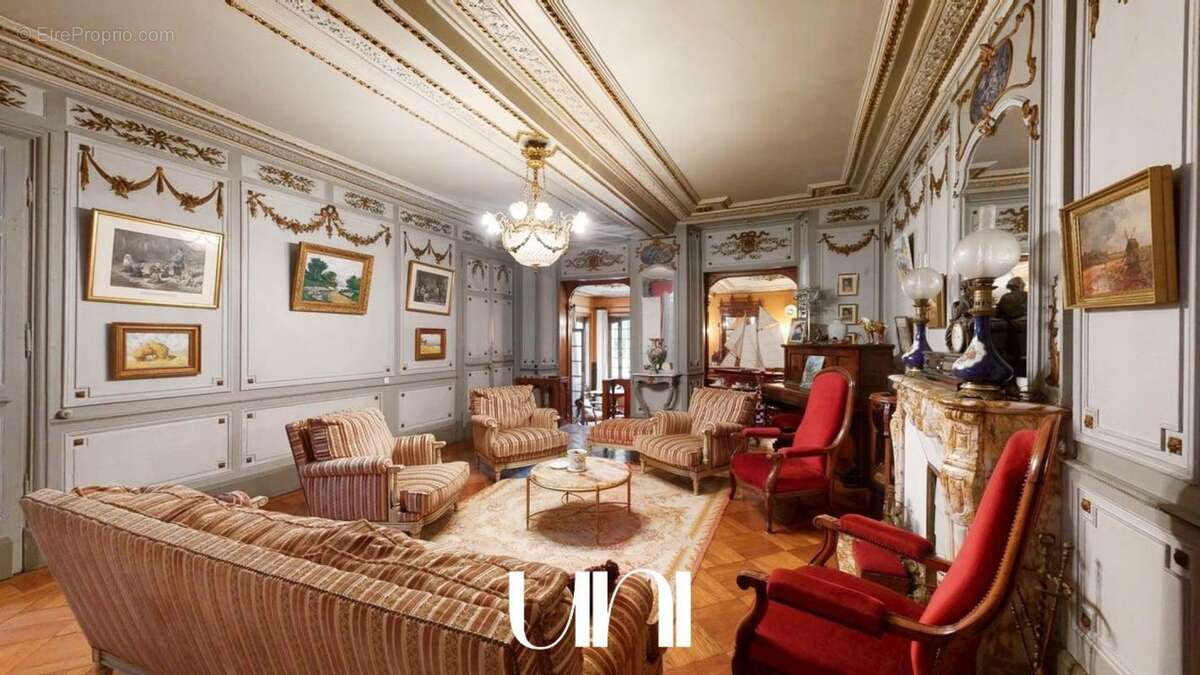 Maison à SAINT-PIERRE-SUR-DIVES