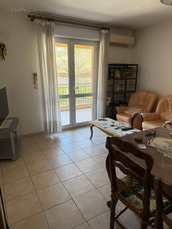 Appartement à LA DESTROUSSE