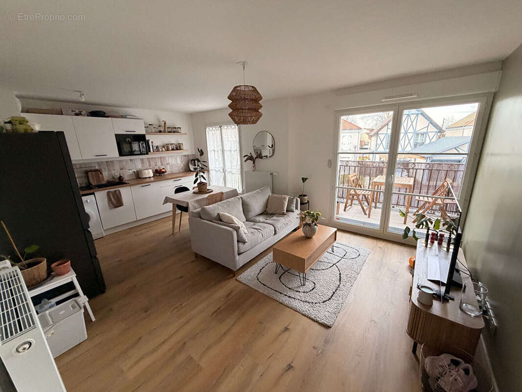 Appartement à LE BLANC-MESNIL