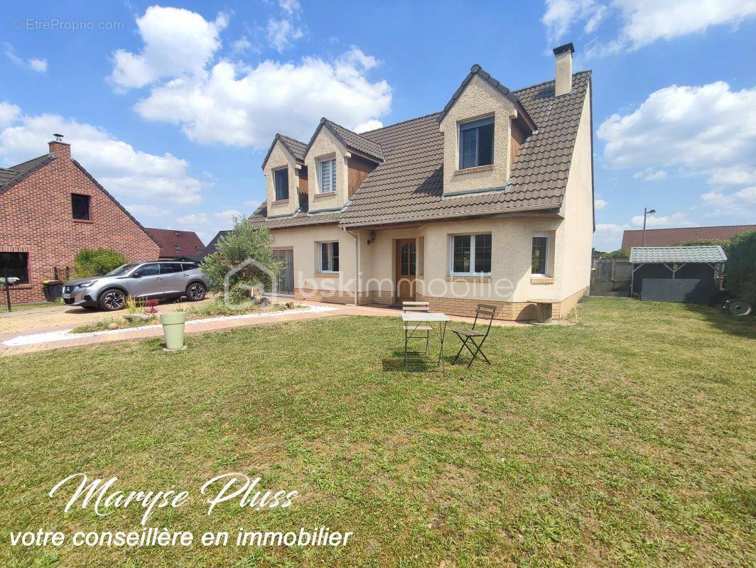 Maison à COURRIERES