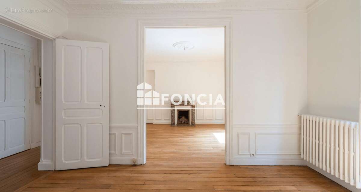 Appartement à MAISONS-ALFORT