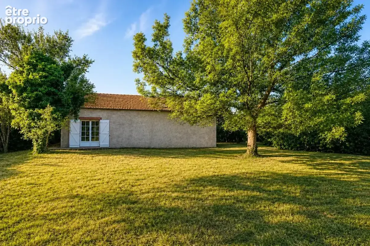 Maison à VILLENEUVE-SUR-YONNE