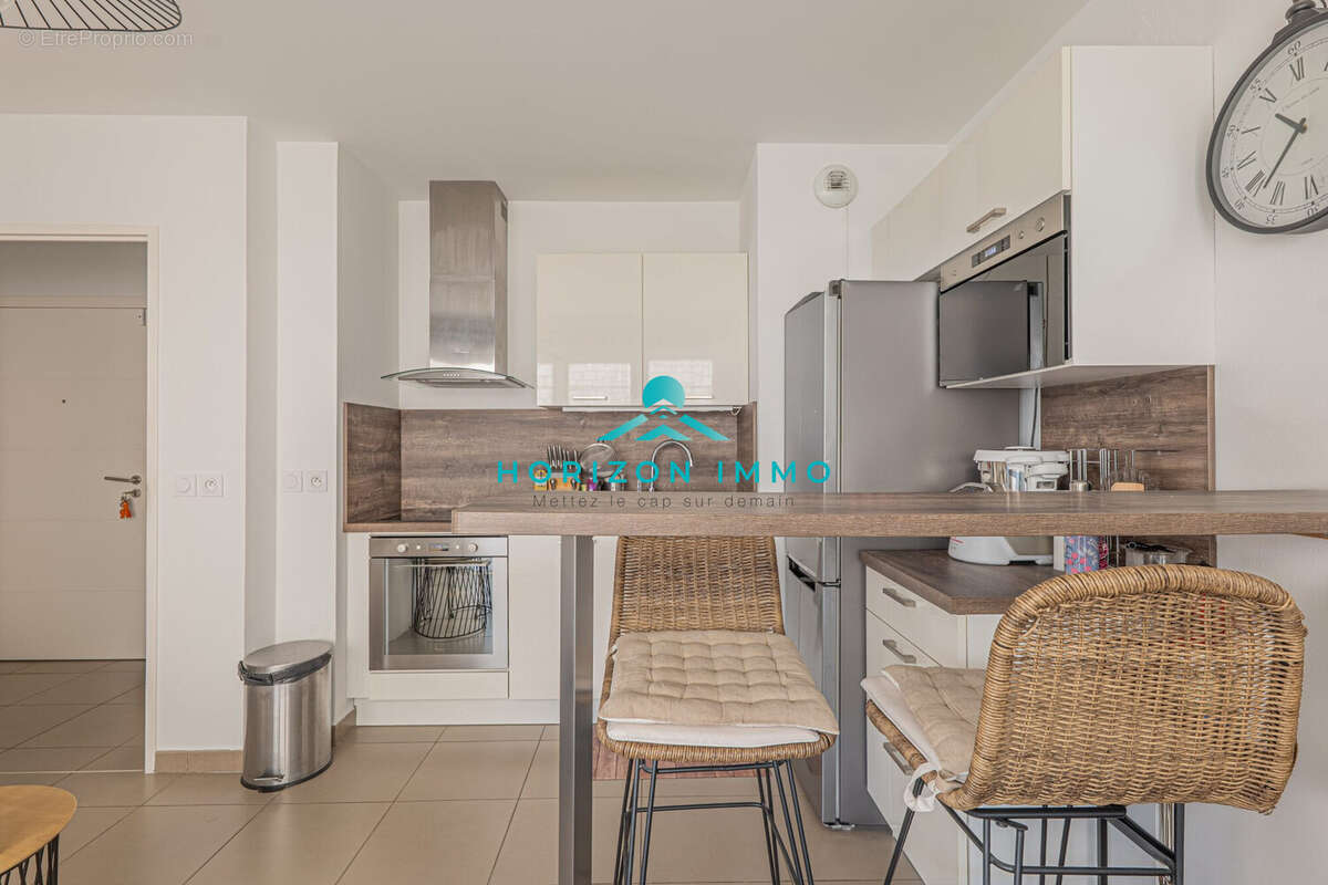 Appartement à SAINT-LAURENT-DU-VAR