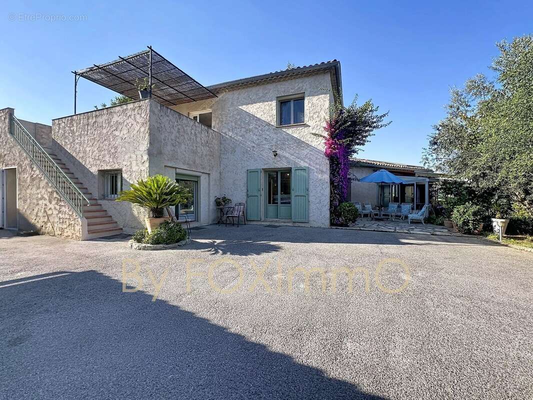 Maison à LE ROURET
