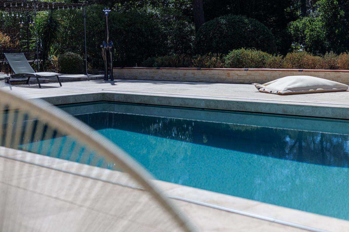 Maison à PUGET-SUR-ARGENS