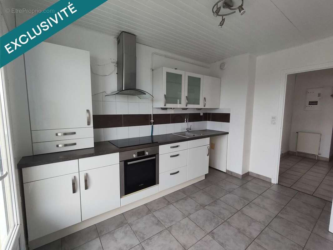 Photo 2 - Appartement à PONT-DE-CHERUY