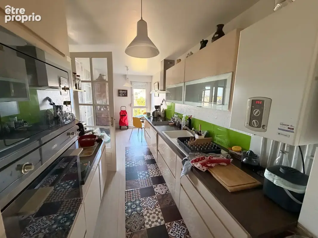 VANNES PORT   Appartement T4 de 84 m2 avec terrasse, parking et cave - photo 9