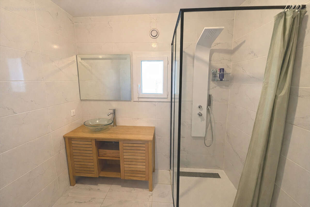 Maison à VALLON-PONT-D'ARC