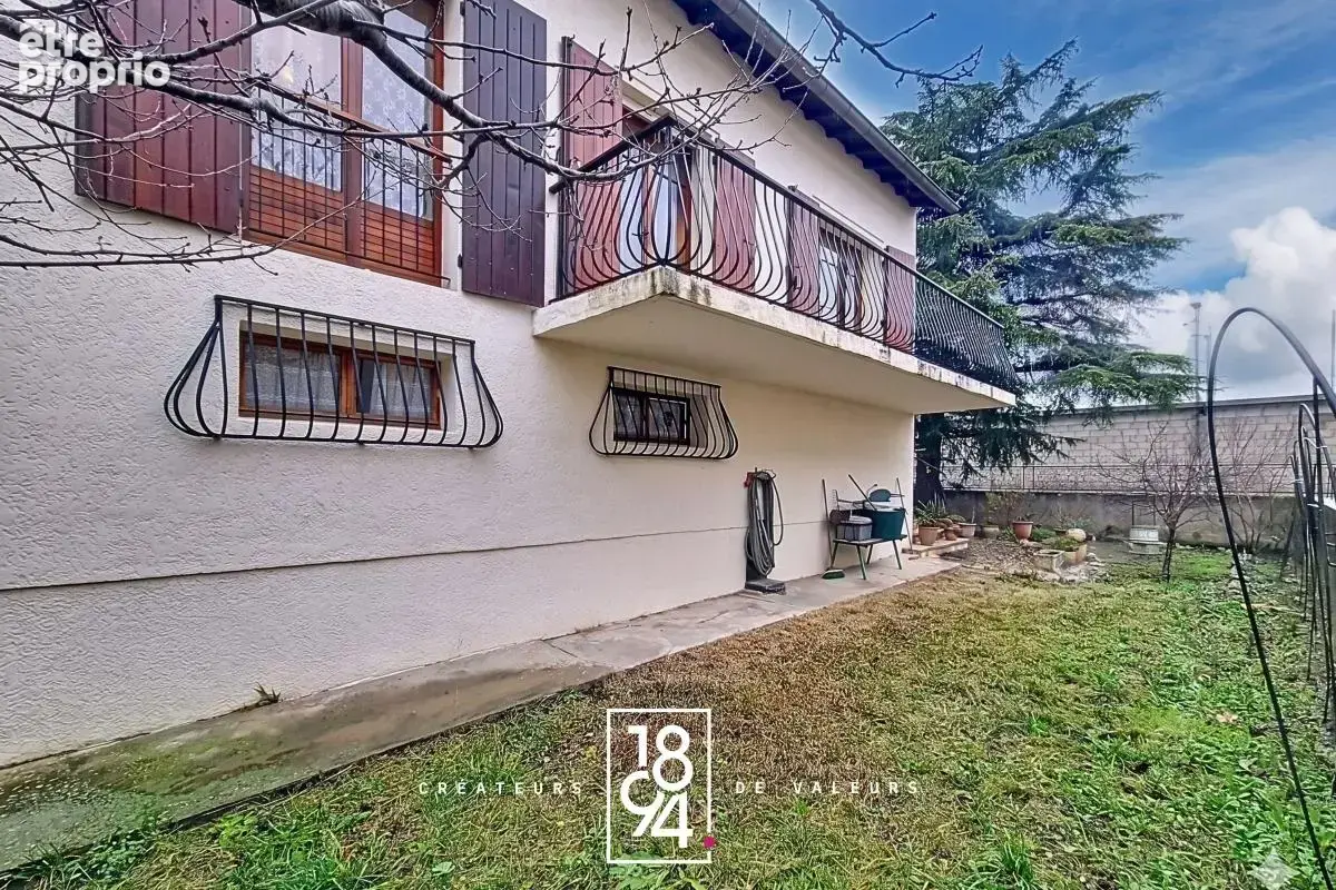 ARLES - Maison 90 m2 à rénover, Terrain 476 m2 - photo 2