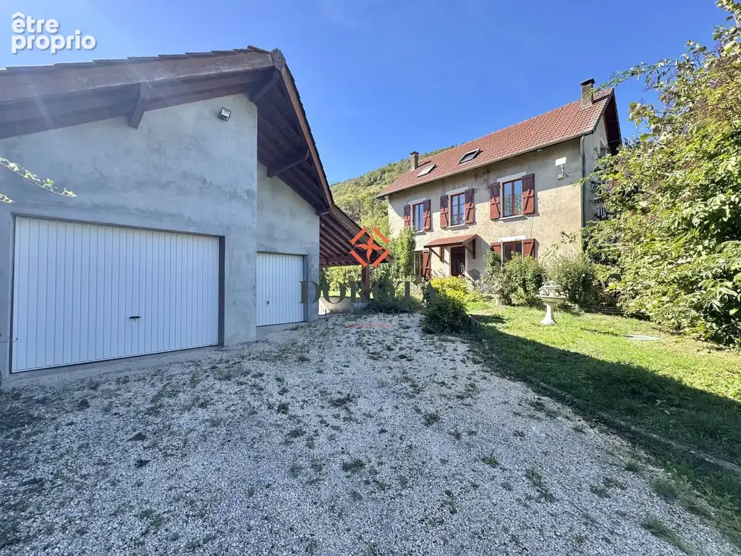 Maison 6 pièces 171 m² à vendre à Saint-Martin-D'uriage (38410) - photo 3