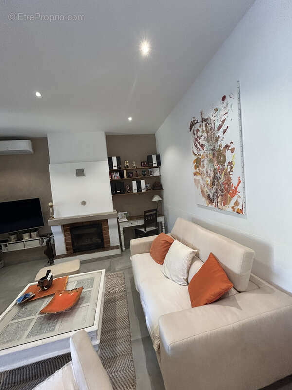 Maison à LE CASTELLET