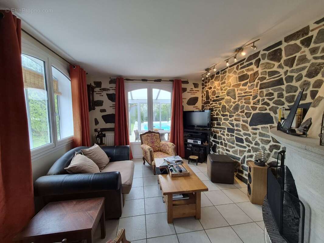 Maison à CHEMILLE